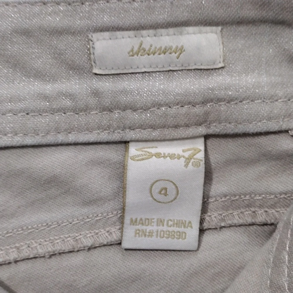 EUC Seven7 Tan Metallic Skinny jeans size 4 - Picture 13 of 15